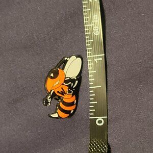 WAYNESBURG UNIVERSITY YELLOW JACKET MASCOT PIN.